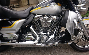 HARLEY FLHTCUSE CVO 2012 PR8