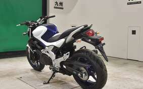 SUZUKI GLADIUS 2010 VK58A