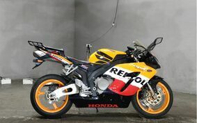 HONDA CBR1000RR 2005 SC57