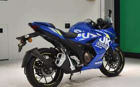 SUZUKI GIXXER 250 SF