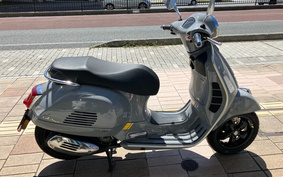 VESPA GTSスーパーテック300 2020