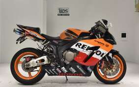 HONDA CBR1000RR 2004 SC57