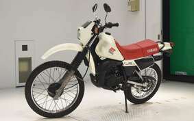 YAMAHA DT125 17F