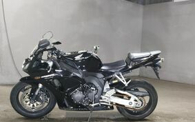 HONDA CBR1000RR 2006 SC57