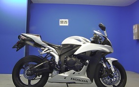 HONDA CBR600RR GEN 3 2008 PC40