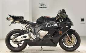 HONDA CBR1000RR 2005 SC57