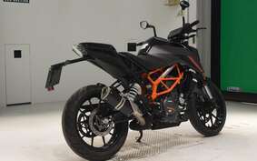 KTM 390 DUKE 2024