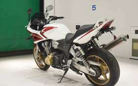 HONDA CB1300SB SUPER BOLDOR A 2005 SC54