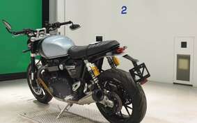 TRIUMPH SPEED TWIN 2022 AD85H4