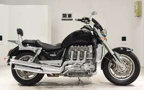 TRIUMPH ROCKET III 2005 LC1035