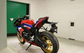 HONDA CBR1000RR RSP 2024 SC82