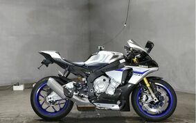 YAMAHA YZF-R1 M 2015 RN40