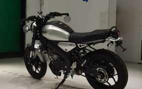 YAMAHA XSR125 RE46J