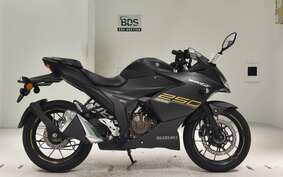 SUZUKI GIXXER 250 SF