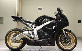 HONDA CBR1000RR Gen. 2 2010 SC59