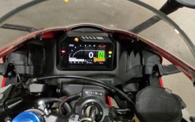 HONDA CBR600RR PC40