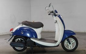 HONDA CREA SCOOPY I AF55