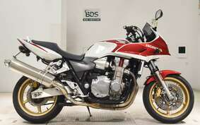 HONDA CB1300SB SUPER BOLDOR A 2005 SC54