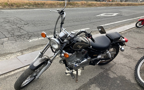 YAMAHA VIRAGO 250 3DM