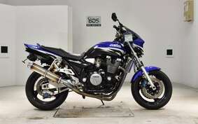 YAMAHA XJR1300 2002 RP03J