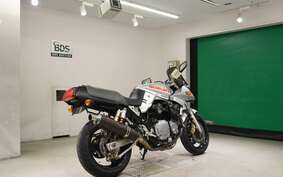 SUZUKI INAZUMA 1200 (GSX1200) 2000 GV76A