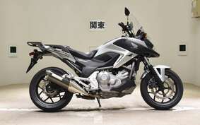 HONDA NC 700 X LD A 2012 RC63