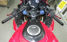 HONDA CBR250RR MC51