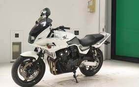 HONDA CB400 SUPER BOLDOR VTEC 2010 NC42