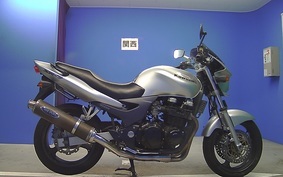 KAWASAKI ZR 700 2002 ZR750F