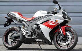 YAMAHA YZF-R1 2010 RN19