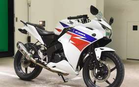 HONDA CBR125R JC50