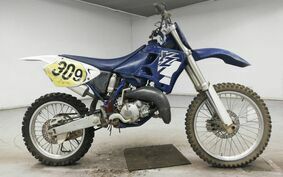 YAMAHA YZ125 4XM