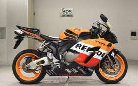 HONDA CBR1000RR 2004 SC57