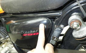 SUZUKI GRASS TRACKER NJ4BA