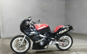 SUZUKI GSX-R250 GJ72A