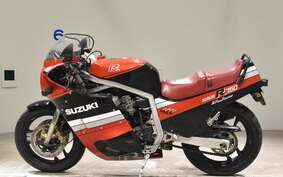 SUZUKI GSX-R750 1985 GR71F