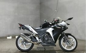 HONDA CBR250R MC41