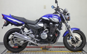 YAMAHA XJR1300 2001 RP03J