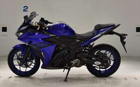 YAMAHA YZF-R25 A RG10J