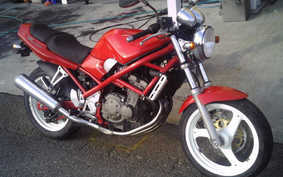 SUZUKI BANDIT 250 GJ74A