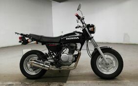 HONDA APE 100 HC07