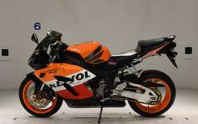 HONDA CBR1000RR 2005 SC57