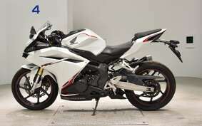 HONDA CBR250RR A MC51