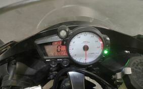 YAMAHA YZF-R6 2003 RJ06