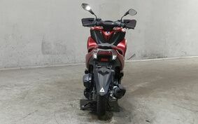 YAMAHA TRICITY 125 SE82J