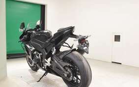 HONDA CBR1000RR R 2020 SC82