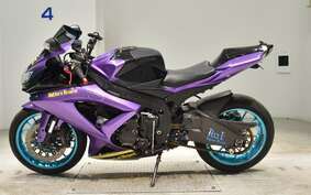 SUZUKI GSX-R750 2010 CW111