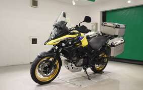 SUZUKI DL650 ( V-Strom 650 ) 2021 C733A