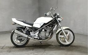 SUZUKI BANDIT 250 GJ74A