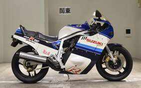 SUZUKI GSX-R750 GR71F